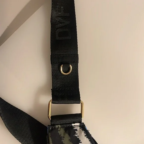 Diane Von Furstenberg for Target crossbody - Picture 7 of 7